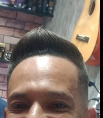 Corte masculino realizado na barbearia